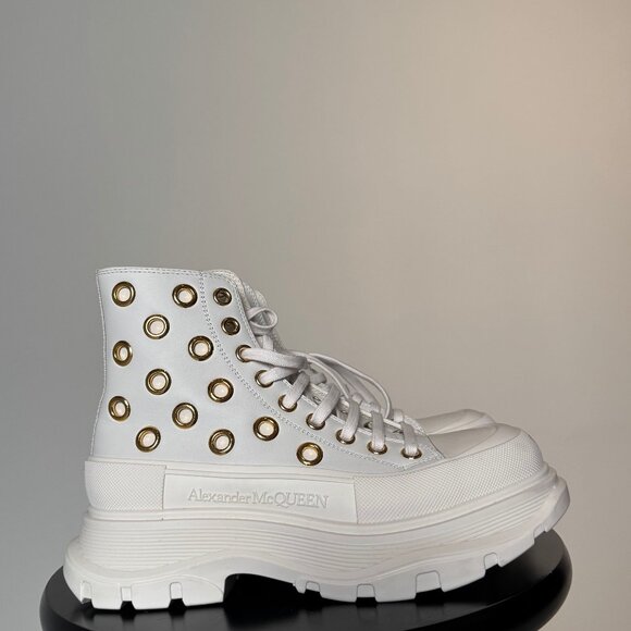Alexander McQueen Shoes - Alexander McQUEEN  Women's Eyelet Platform Combat Boots  (white) (size 38)